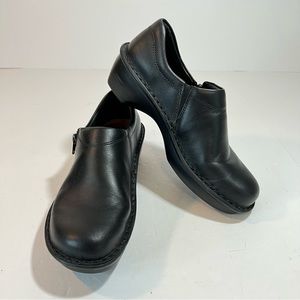 Naot Arianna Black Side Zip Leather Clog Size 39 or 8.5